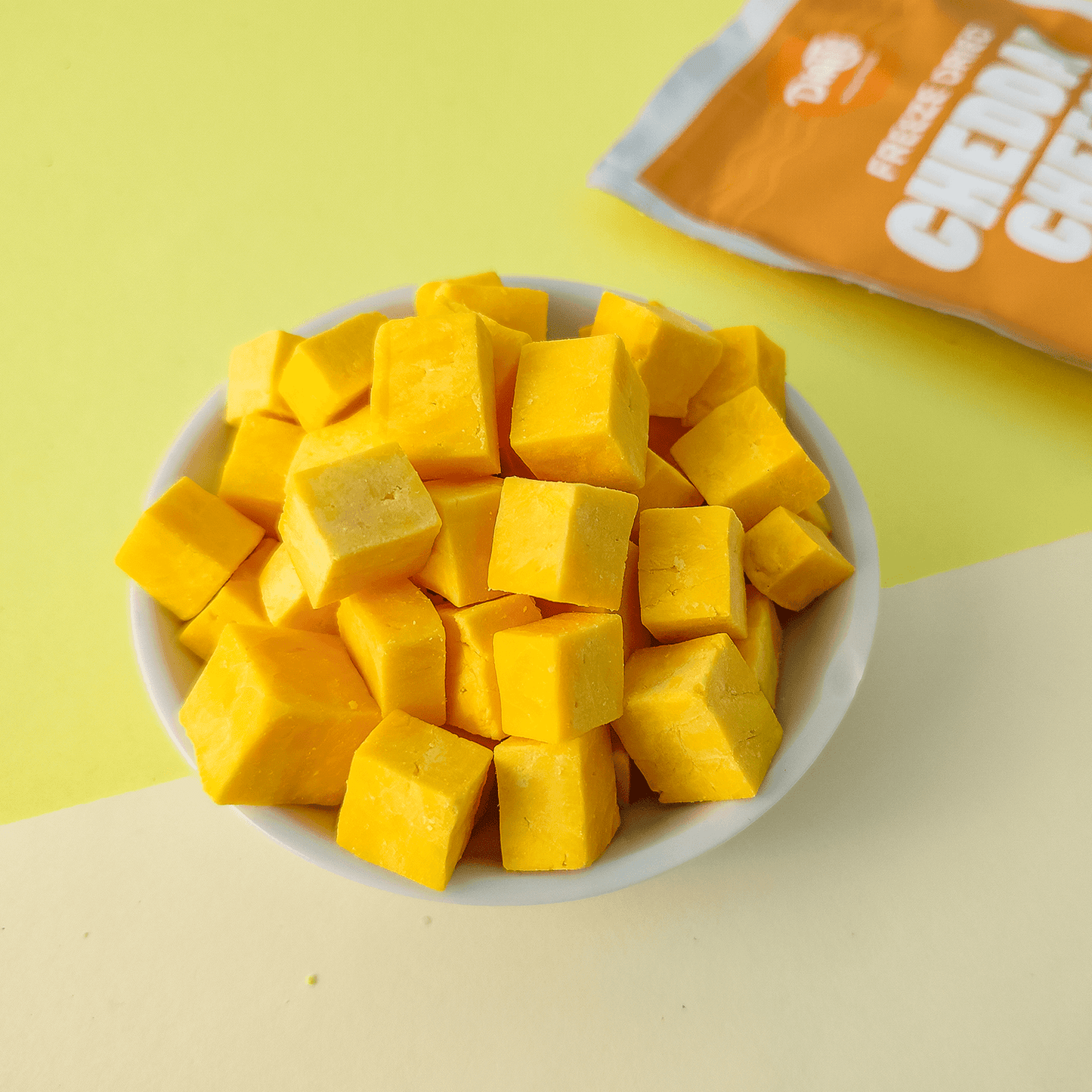 Gefriergetrockneter Cheddar-Käse-Snack