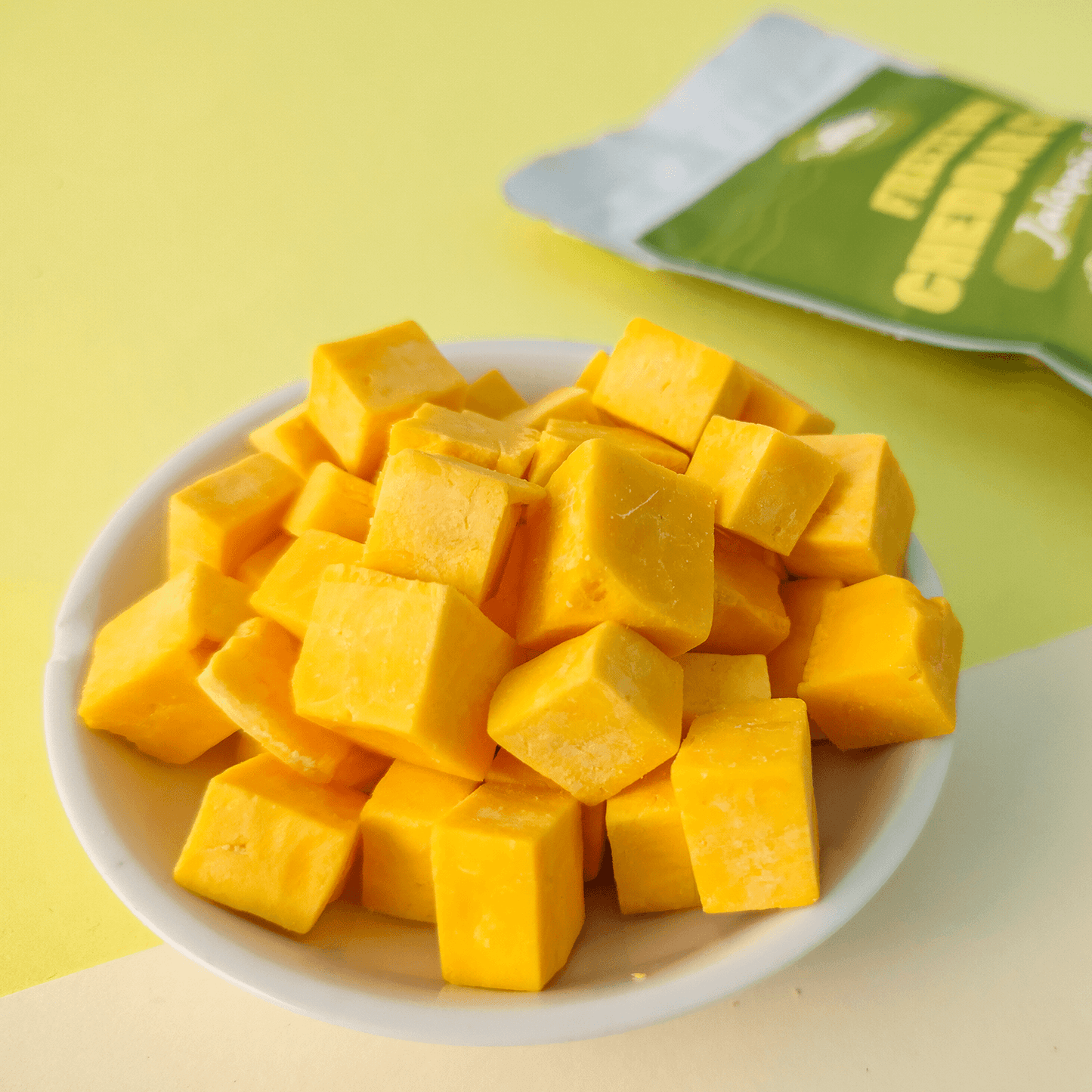 Gefriergetrockneter Cheddar-Käse mit Jalapeño-Aroma